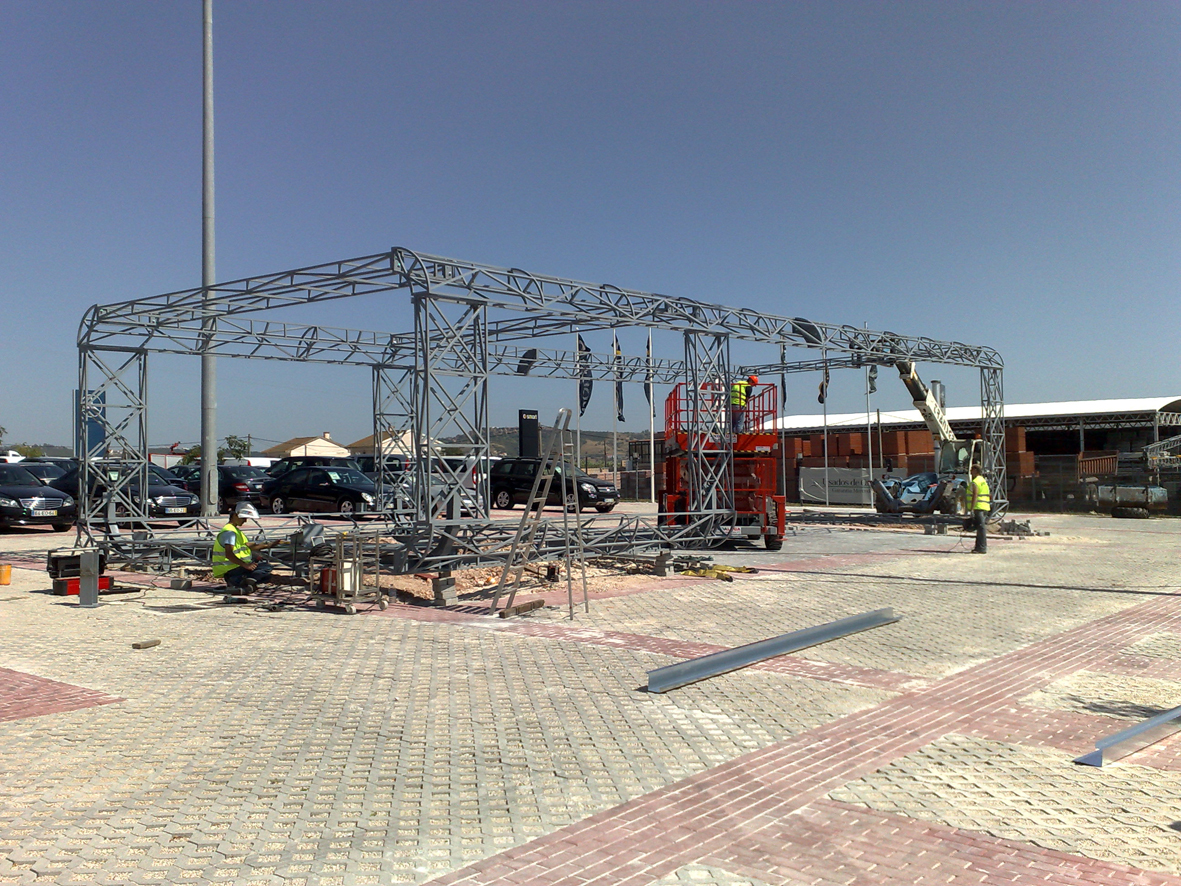 Stand Mitsubishi – Santogal